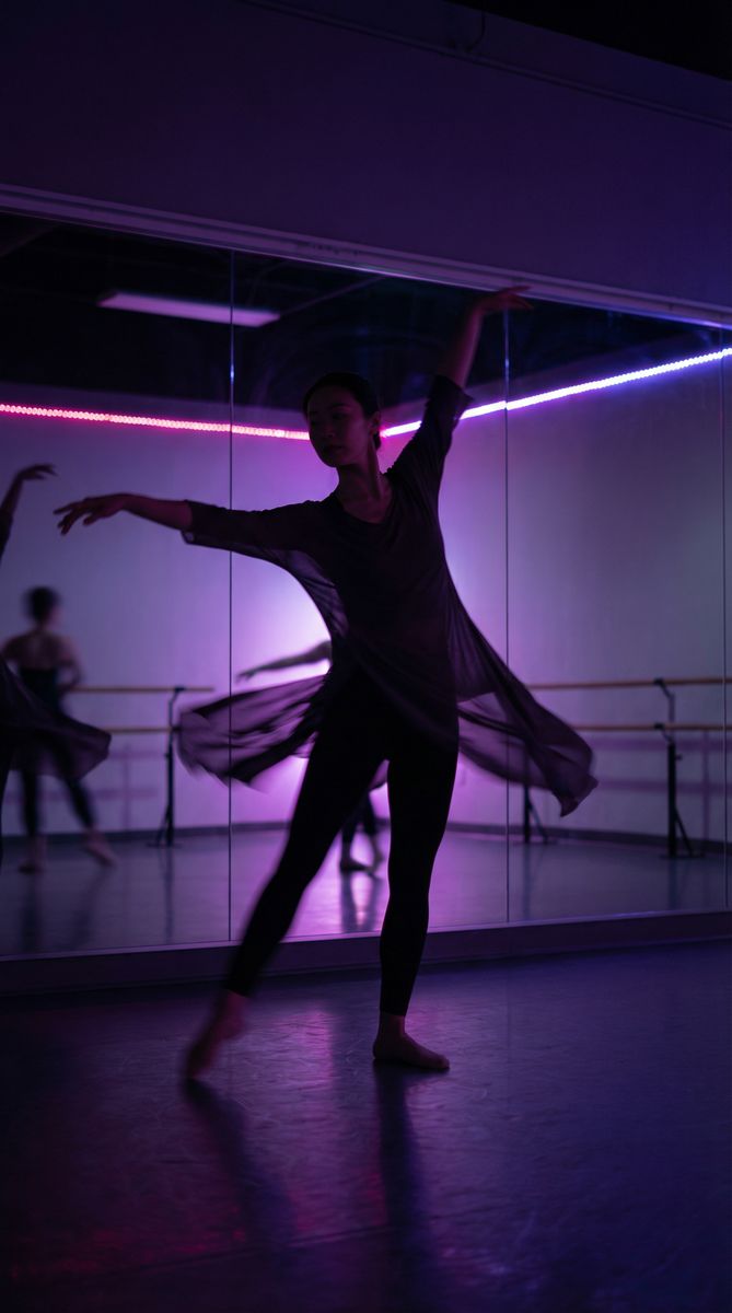 午夜福利舞蹈视频演示